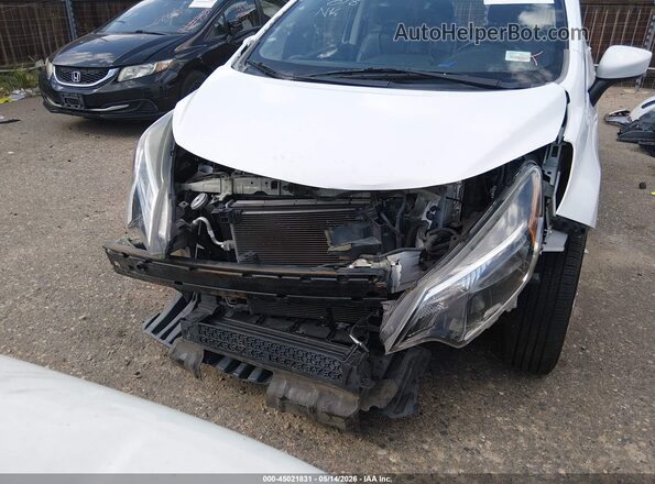 3N1CE2CP9JL352925 2018 NISSAN VERSA NOTE White Widok z przodu