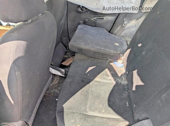 3N1CK3CPXKL200250 2019 NISSAN MICRA White Widok tylnych siedzeń