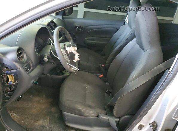 3N1CN7AP0GL841495 2016 NISSAN VERSA Silver Вид салону спереду