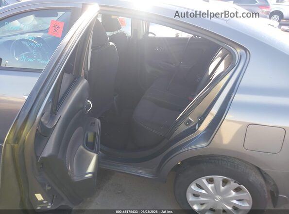 3N1CN7AP2GL906931 2016 NISSAN VERSA Gray VIN კოდის სტიკერის ხედი