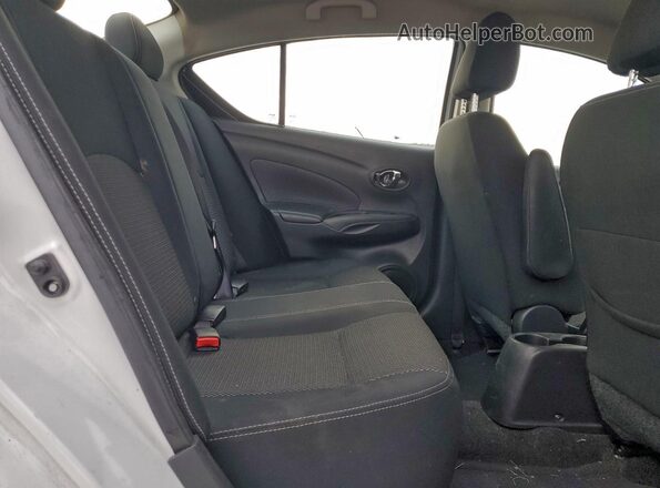 3N1CN7AP2HL830984 2017 NISSAN VERSA White 