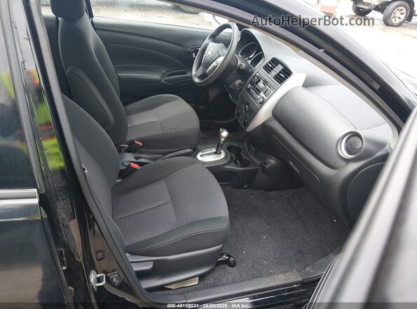 3N1CN7AP2HL904792 2017 NISSAN VERSA Black Front interior view