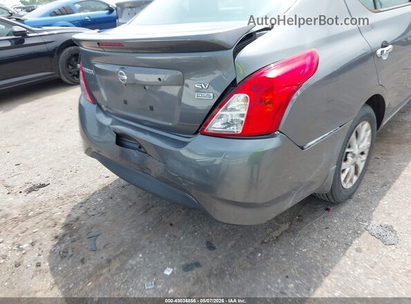 3N1CN7AP2JL843644 2018 NISSAN VERSA Gray 