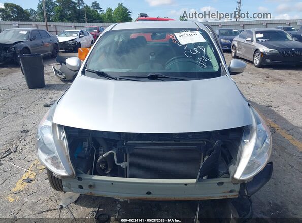 3N1CN7AP2JL867474 2018 NISSAN VERSA Silver Вид щитка приладів
