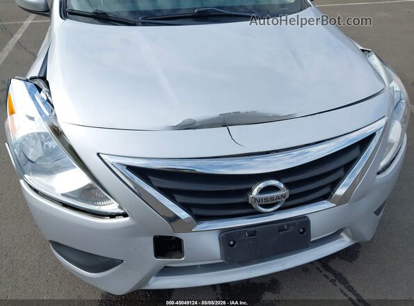 3N1CN7AP3GL842933 2016 NISSAN VERSA Silver Դիմացի տեսք