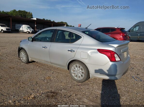 3N1CN7AP3KL818690 2019 NISSAN VERSA Silver Trasero izquierdo