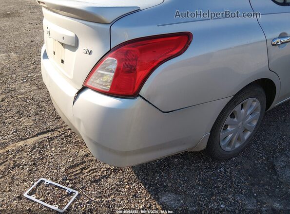 3N1CN7AP3KL818690 2019 NISSAN VERSA Silver 