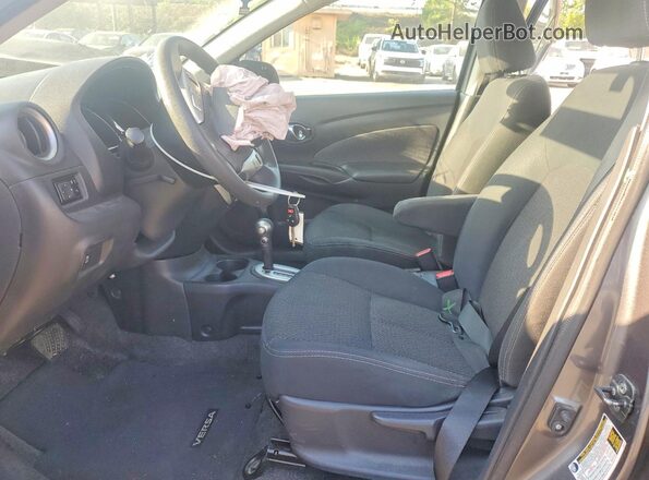 3N1CN7AP6GL817119 2016 NISSAN VERSA Gray 