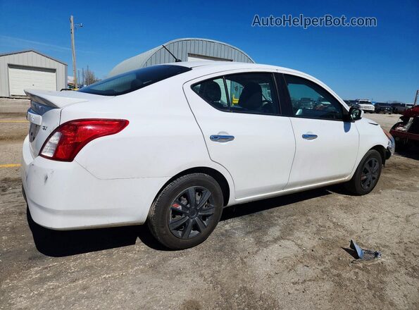 3N1CN7AP6JL800151 2018 NISSAN VERSA White 