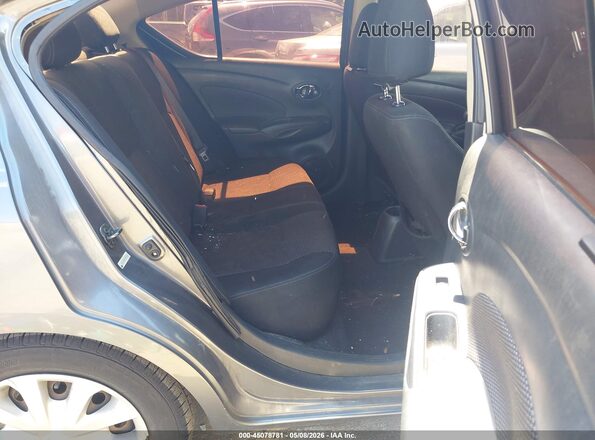 3N1CN7AP7KL859503 2019 NISSAN VERSA Gray Widok naklejki z numerem VIN