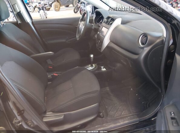 3N1CN7AP9KL873631 2019 NISSAN VERSA Черный Вид салона спереди