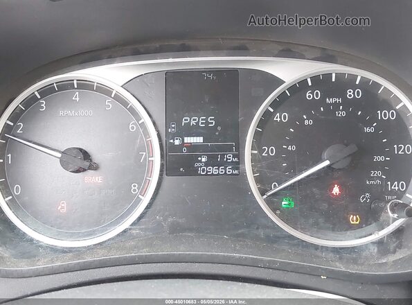 3N1CN8BV3ML823216 2021 NISSAN VERSA White Հետևի նստատեղերի տեսք