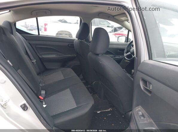 3N1CN8DV3PL873504 2023 NISSAN VERSA Silver Widok naklejki z numerem VIN
