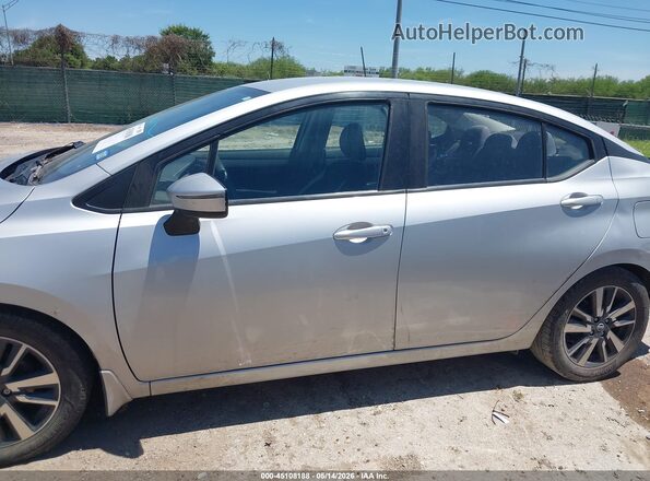 3N1CN8EV0ML894904 2021 NISSAN VERSA Silver 