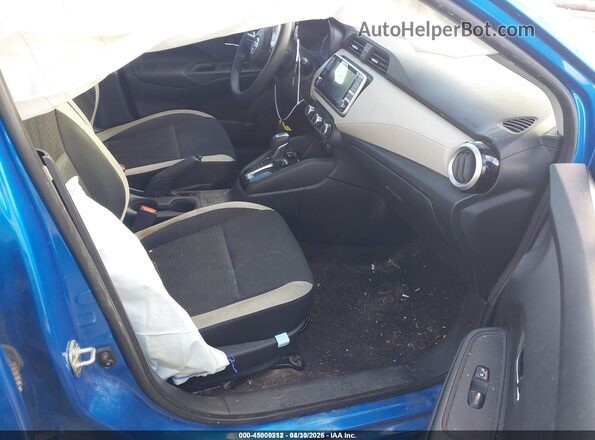 3N1CN8EV3ML876171 2021 NISSAN VERSA Синий Вид салона спереди