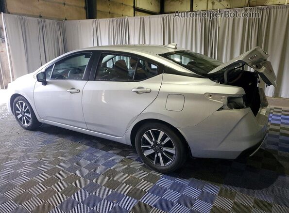 3N1CN8EV5SL860843 2025 NISSAN VERSA Серебряный Задняя левая четверть