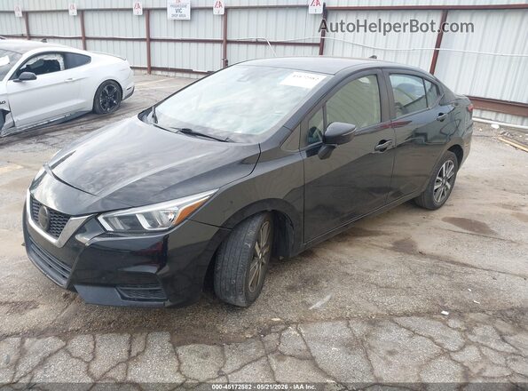 3N1CN8EV7ML853671 2021 NISSAN VERSA Черный Передняя левая четверть