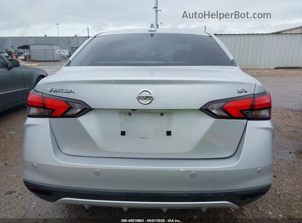 3N1CN8EV7ML868669 2021 NISSAN VERSA Silver 