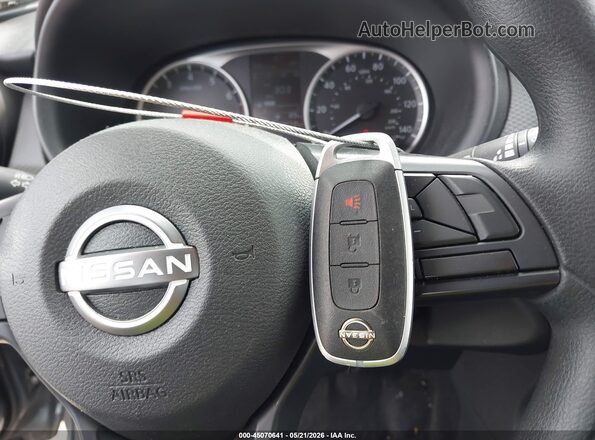 3N1CP5BV2RL583432 2024 NISSAN KICKS Gray 