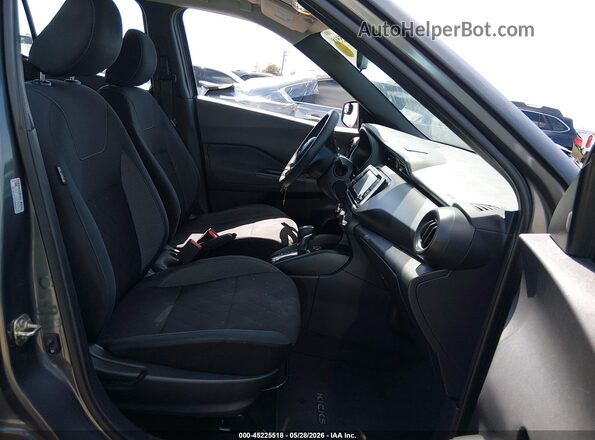 3N1CP5BV4LL549726 2020 NISSAN KICKS Серый Вид салона спереди