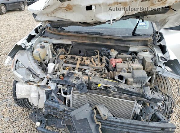3N1CP5BV8RL580714 2024 NISSAN KICKS White Rear interior view