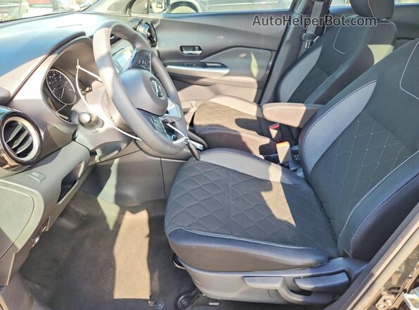 3N1CP5CU0JL511851 2018 NISSAN KICKS Black წინა სალონის ხედი