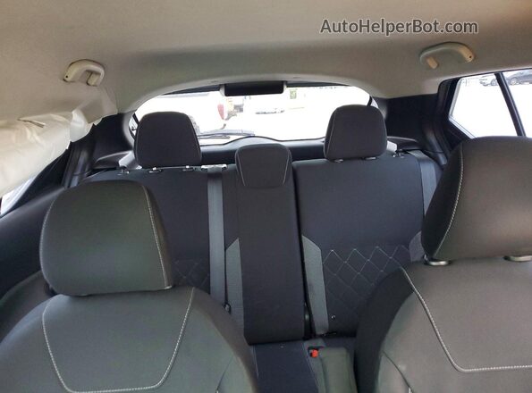 3N1CP5CU1JL509140 2018 NISSAN KICKS Silver უკანა სავარძლების ხედი