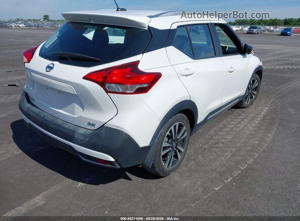 3N1CP5CU3KL532615 2019 NISSAN KICKS Белый Задняя правая четверть