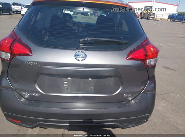 3N1CP5CU4JL514817 2018 NISSAN KICKS Gray 