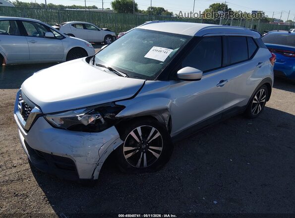 3N1CP5CU5JL509447 2018 NISSAN KICKS Silver Przód lewy