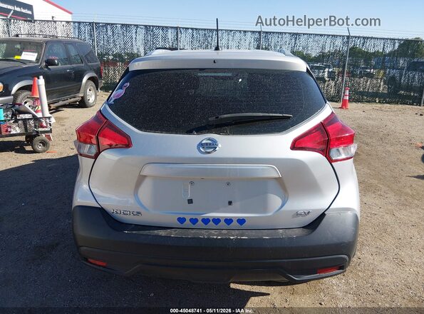 3N1CP5CU5JL509447 2018 NISSAN KICKS Silver 