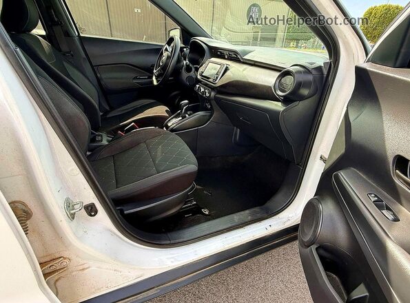 3N1CP5CU6JL540111 2018 NISSAN KICKS White Вид спереду