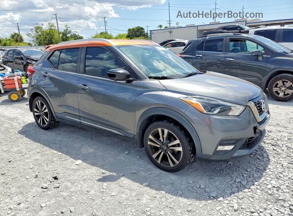 3N1CP5CU6KL555998 2019 NISSAN KICKS Gray Delantero derecho