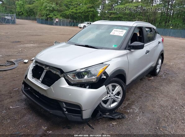 3N1CP5CU7KL566105 2019 NISSAN KICKS Silver Առջևի ձախ երեք քառորդ տեսարան