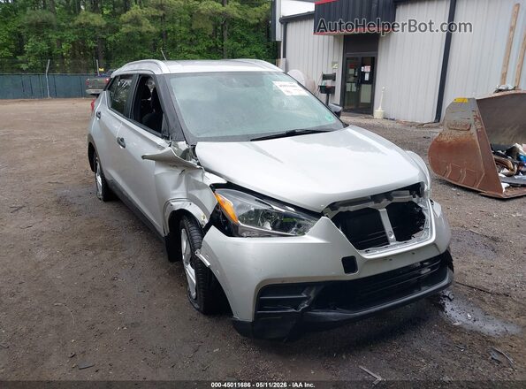 3N1CP5CU7KL566105 2019 NISSAN KICKS Silver Դիմացի տեսք
