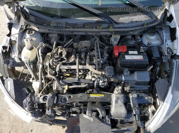 3N1CP5CU8JL528994 2018 NISSAN KICKS Silver Widok komory silnika