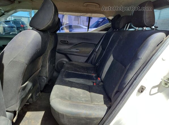 3N1CP5CU8JL536335 2018 NISSAN KICKS White 