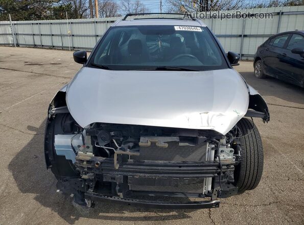 3N1CP5CU9KL504768 2019 NISSAN KICKS Silver Вид спереду