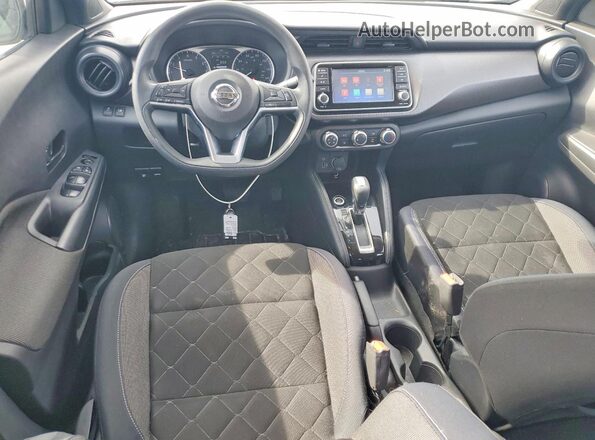 3N1CP5CU9KL504768 2019 NISSAN KICKS Silver Вид панелі приладів