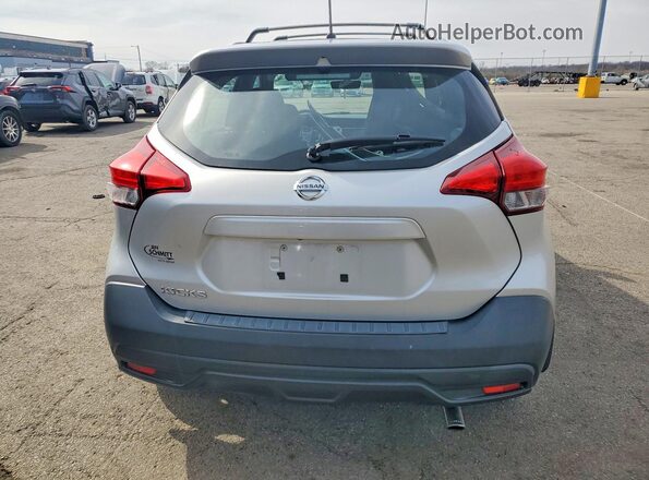 3N1CP5CU9KL504768 2019 NISSAN KICKS Silver Вид ззаду