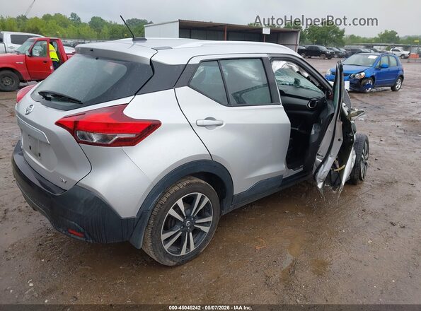 3N1CP5CU9KL541576 2019 NISSAN KICKS Silver Trasero derecho