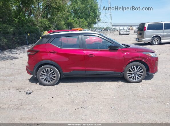 3N1CP5CV1ML481322 2021 NISSAN KICKS Red Widok wnętrza z tyłu