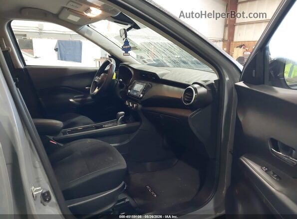 3N1CP5CV1RL565017 2024 NISSAN KICKS Gray Vista interior delantera