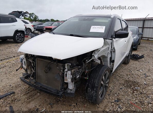 3N1CP5CV2LL577426 2020 NISSAN KICKS Белый Вид спереди