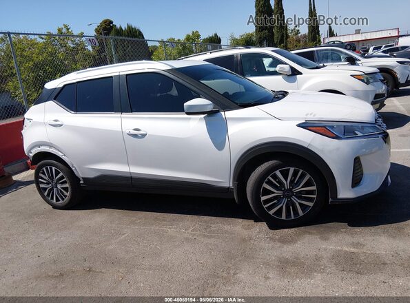 3N1CP5CV2RL483488 2024 NISSAN KICKS White Widok wnętrza 360 stopni