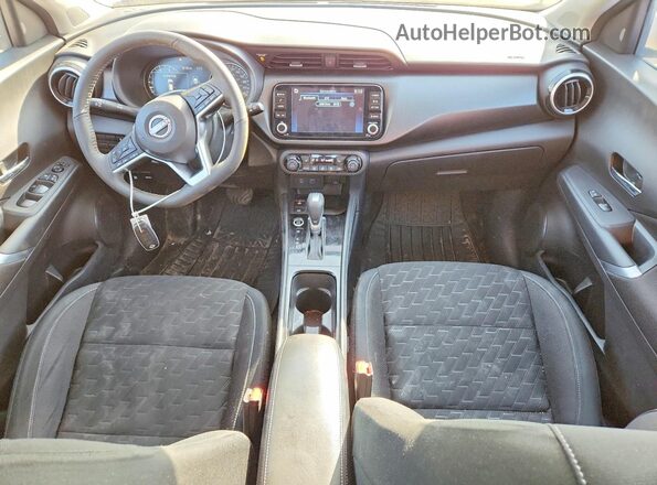 3N1CP5CV2RL571232 2024 NISSAN KICKS Blue Вид панелі приладів
