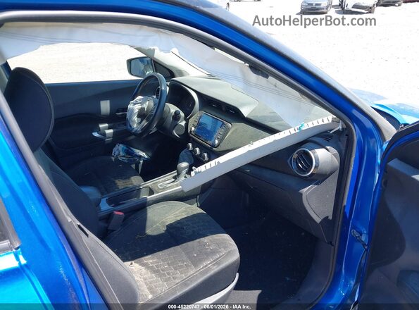 3N1CP5CV5PL477715 2023 NISSAN KICKS Blue Вид салону спереду