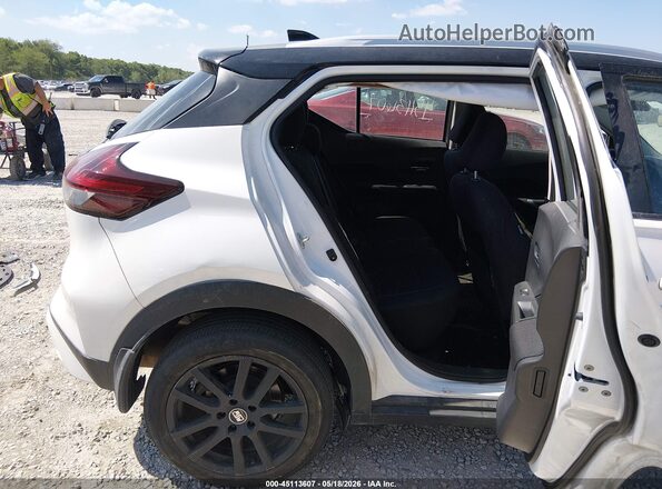 3N1CP5CV5PL539582 2023 NISSAN KICKS White VIN sticker view