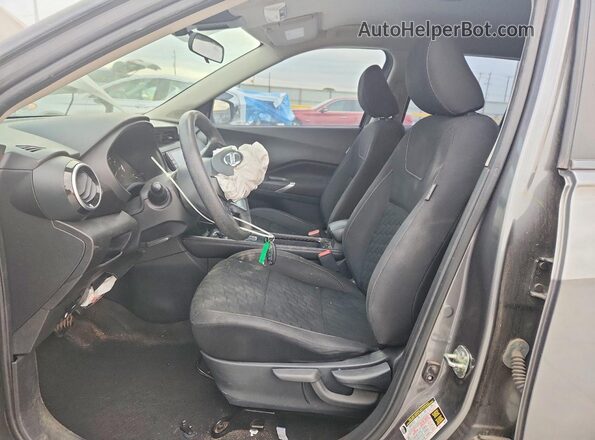 3N1CP5CV6ML491179 2021 NISSAN KICKS Gray Вид салону спереду