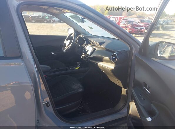 3N1CP5CV7ML475248 2021 NISSAN KICKS Gold Widok wnętrza z przodu